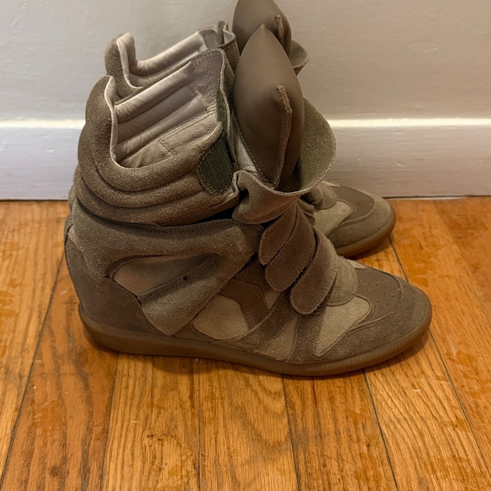 Isabel Marant Brown High-Top Sneakers - Picture 2 of 5